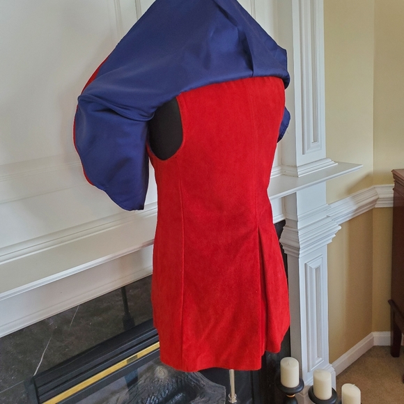 VINTAGE RED CAPE VEST - Picture 11 of 13